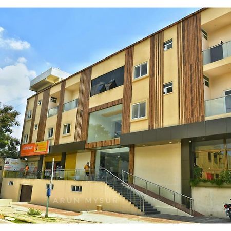 Sai Vihaar Inn & Suites Mysore Exterior foto