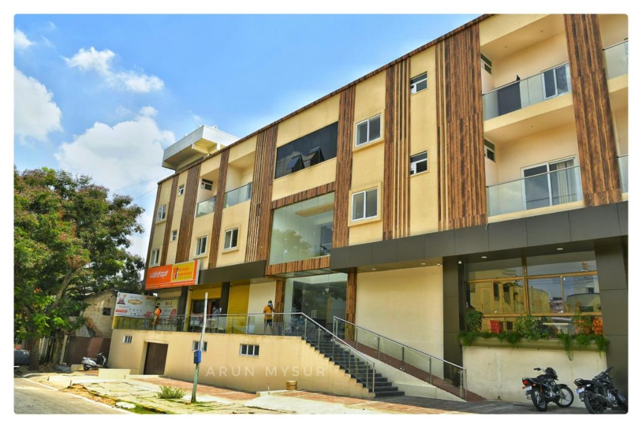 Sai Vihaar Inn & Suites Mysore Exterior foto