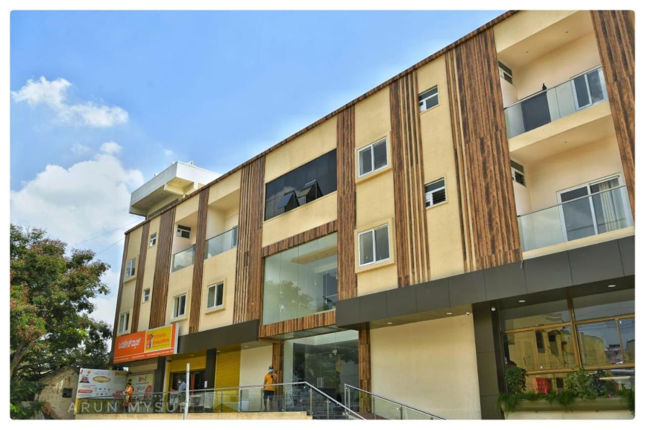 Sai Vihaar Inn & Suites Mysore Exterior foto